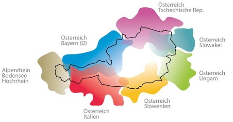 Landkarte von Österreich, mit den jeweiligen Interreg Anbindungen gekennzeichnet in bunten Farben.